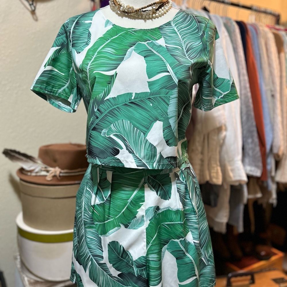 Tropical Leaf Print Two-Piece Set